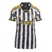 Fotbalové Dres Juventus Angel Di Maria #22 Dámské Domácí 2023-24 Krátký Rukáv